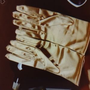 Short Wedding Satin GLOVES